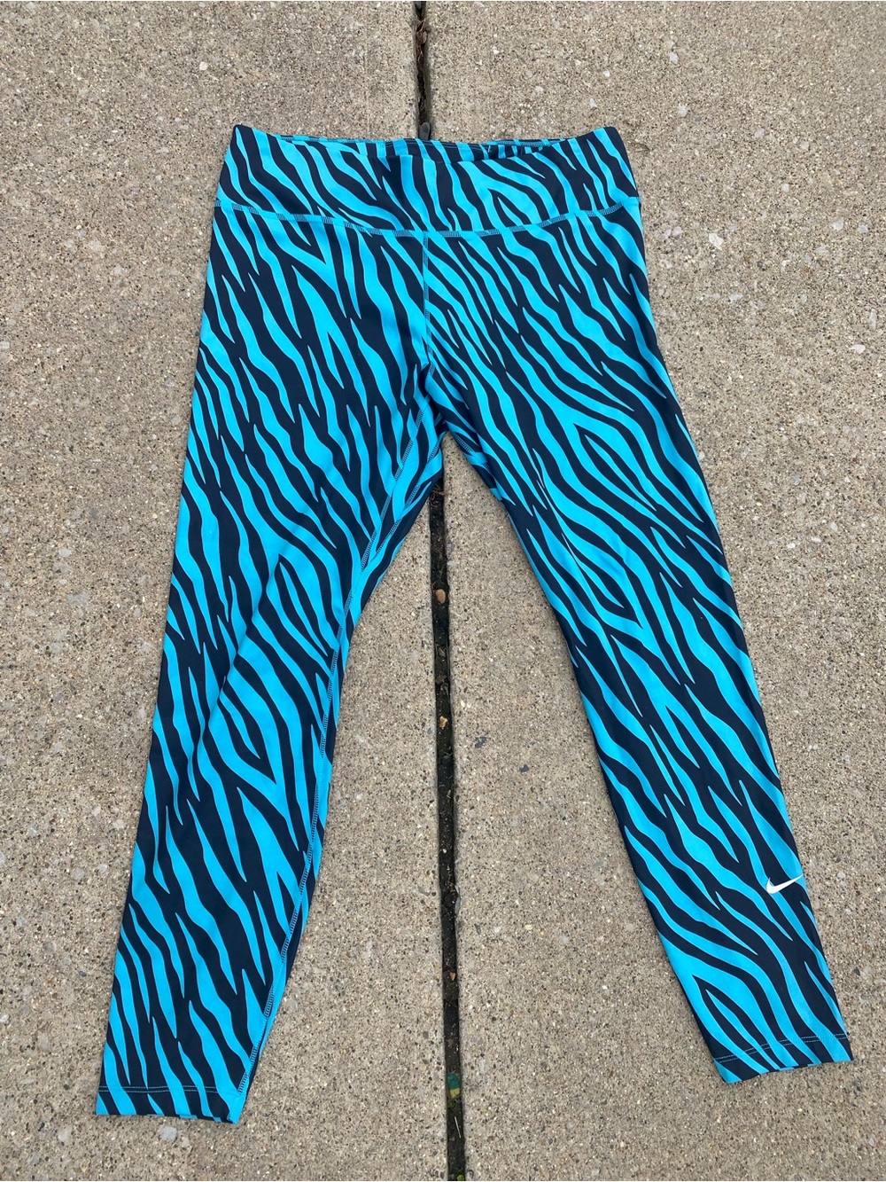 Nike Dri-Fit Womens Blue Zebra Print Leggings